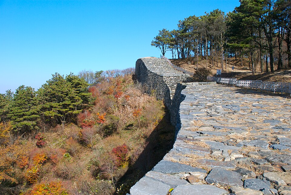 가을빛이 든 계족산성 성벽 — 대전 대덕구 검정고시 과외