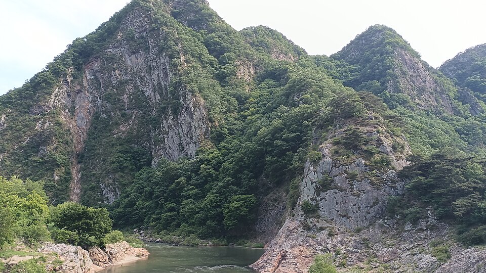 충북 영동군 월류봉과 초강천 — 영동 검정고시 과외