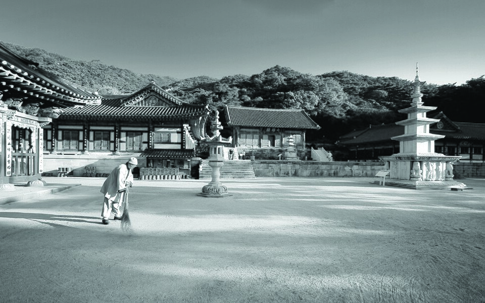 충남 예산군 수덕사 마당 — 예산 검정고시 과외